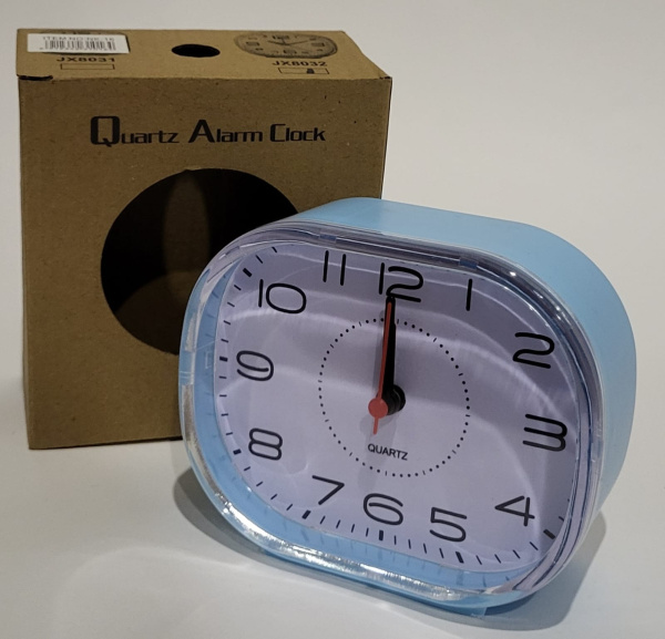 Часы будильник 10*12*5см (4485) (160)