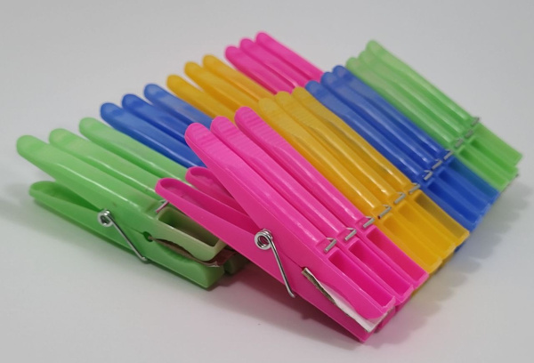 Прищепки пластмассовые 24 шт (33199) (144)