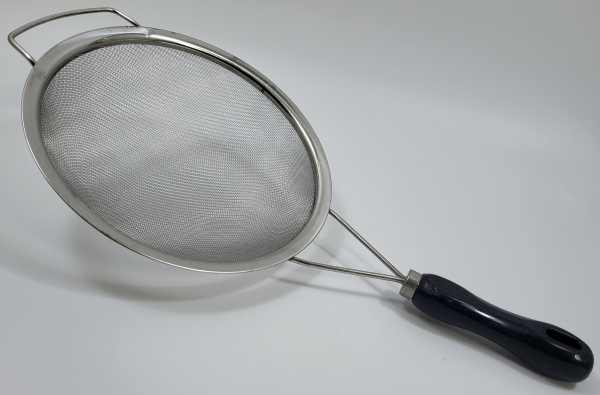 Сито металлическое с пластиковой ручкой  24см (6145) (100)