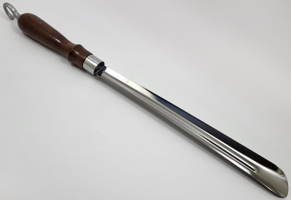 Ложка для обуви с деревянной ручкой с ребром жесткости 45см (50)