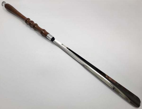 Ложка для обуви  с деревянной ручкой  61см (50)