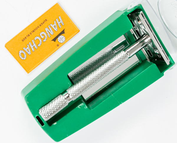 Классическая  бритва Регулируемая (8311)